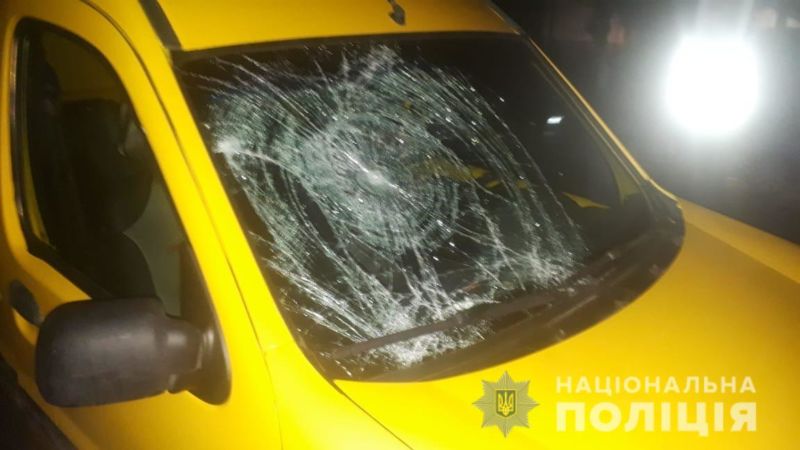 На Тернопільщині п’яний водій збив п’яного перехожого та втік