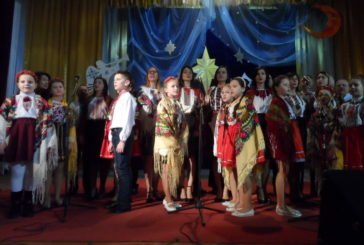 Як колядували у найбільш фестивальному селі на Тернопільщині (ФОТОРЕПОРТАЖ)