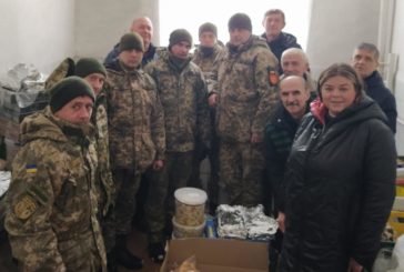 Теребовлянські волонтери привітали з Різдвом тернопільських артилеристів (ФОТО)