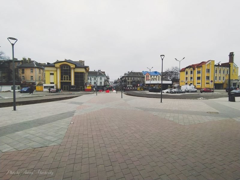 Реконструкція Привокзальної площі у Тернополі – на завершенні (ФОТО)