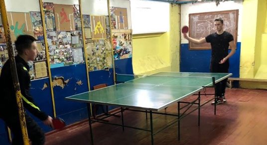 У Теребовлі школярі грали у настільний теніс та шахи (ФОТО)