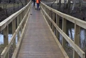 Підвісний міст у тернопільському парку Топільче вже полагодили (фото)