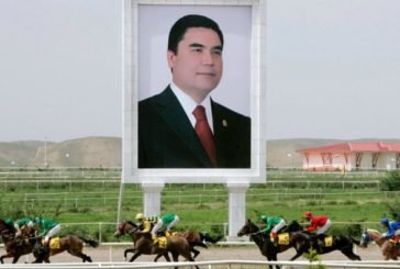 У Туркменістані чиновникам старше 40 років наказали стати сивими