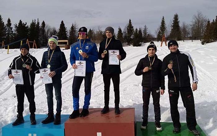 На чемпіонаті України зі спринту серед юнаків та дівчат тернопільські лижники тричі отримували “бронзу”