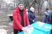 Зимовий заплив: у Тернополі збирали кошти на «Казковий автомобіль» (ФОТО)