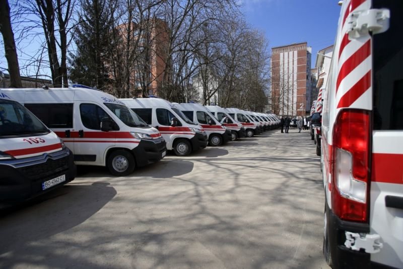 Тернопільщина закупила 42 машини швидкої допомоги (ФОТО)