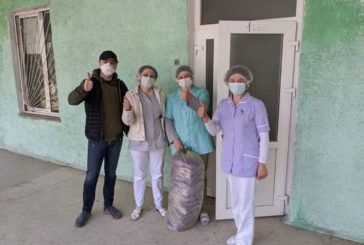 Лікувальні заклади Тернопільщини отримали 200 захисних комбінезонів багаторазового використання від благодійників
