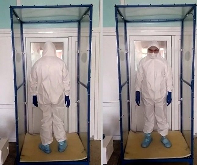 У лікарнях Тернополя облаштували рамки для дезінфекції медиків, які допомагають хворим на COVID-19 (ФОТО)