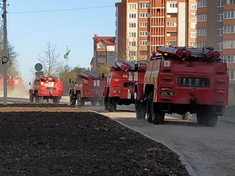 Тернопільські рятувальники поїхали гасити пожежі на Житомирщину