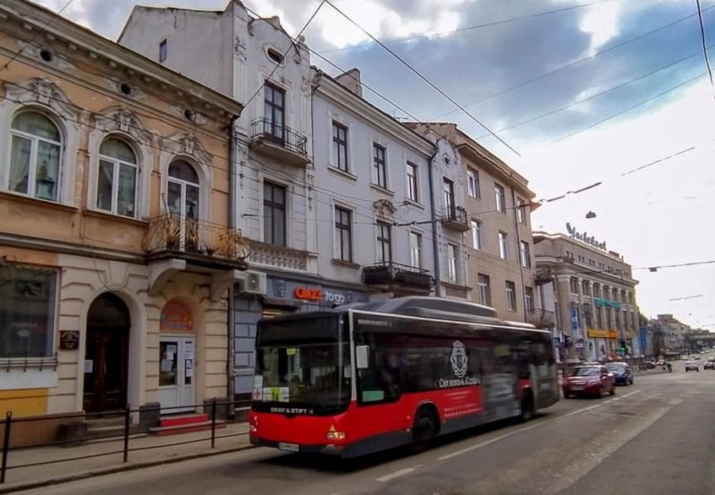 Розклади руху спеціальних перевезень тролейбусами та автобусами в Тернополі у робочі дні (ОНОВЛЕНО)