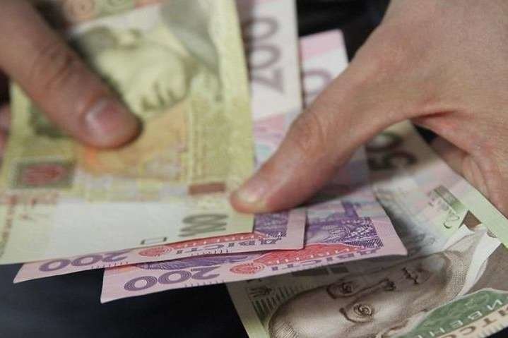 Жителі Тернопільщини отримали 6 млн грн надмірно сплачених податків
