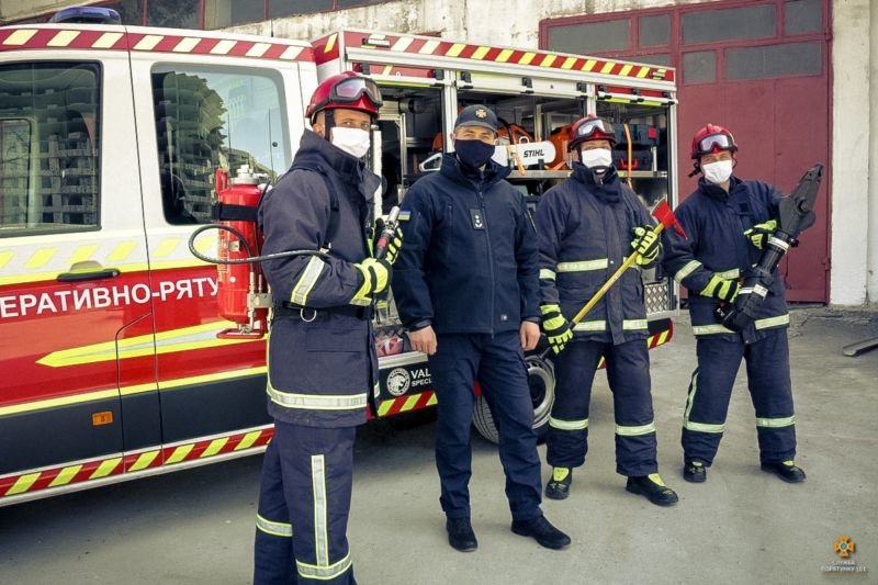 Тернопільські рятувальники отримали сучасну аварійно-рятувальну техніку (ФОТО)