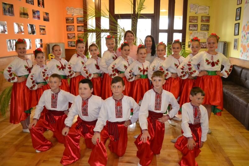 Танцювальний колектив з Козови на Тернопільщині увійшов у трійку кращих на міжнародному онлайн-конкурсі (фото)