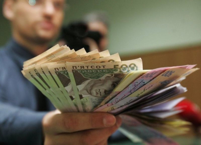 Кому на Тернопільщині пропонують 14000-18500 гривень зарплати