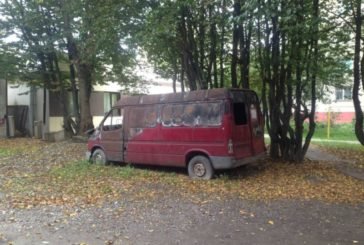 Тернополяни повідомили про 14 залишених машин