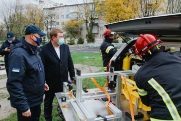 Рятувальники Тернопільщини отримали спеціальні аварійно-рятувальні автомобілі