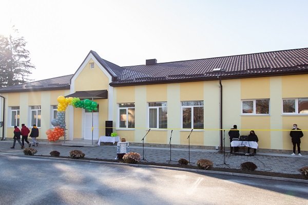 У селі Трибухівцях на Бучаччині відкрили відремонтований корпус школи