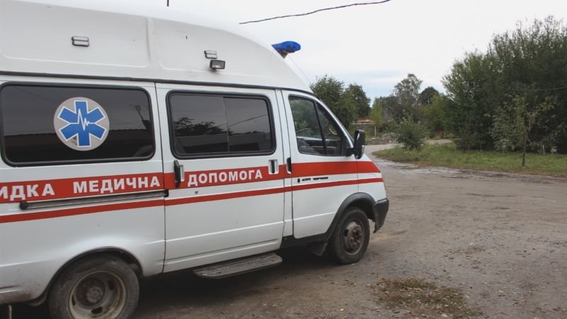 На жителя Підволочищини впало дерево: молодий чоловік отримав серйозні травми