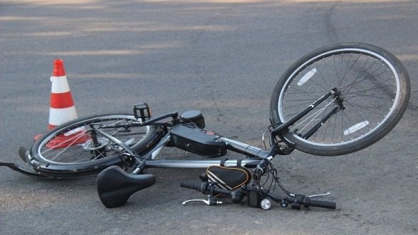 На Чортківщині через п’яного велосипедиста потрапили в ДТП дві автівки