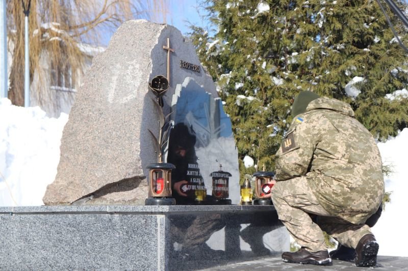 У Зборові відкрили пам’ятний знак полеглим воїнам-афганцям