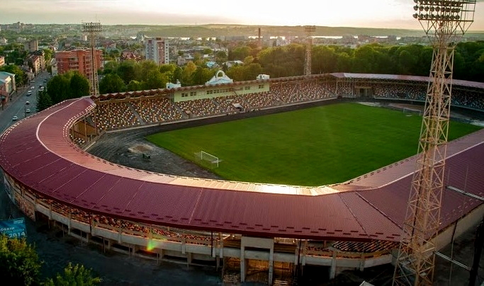 У Тернополі центральному стадіону присвоїли ім’я головнокомандувача УПА Романа Шухевича