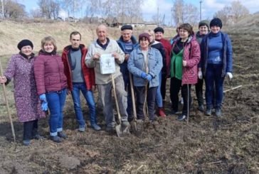 Один мільйон дерев – за добу у 100 країнах світу: працівники Гримайлівської селищної ради долучилися до озеленення планети