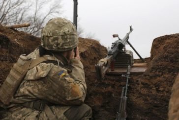 Бойовики 18 разів гатили по позиціях ЗСУ, поранений український військовий