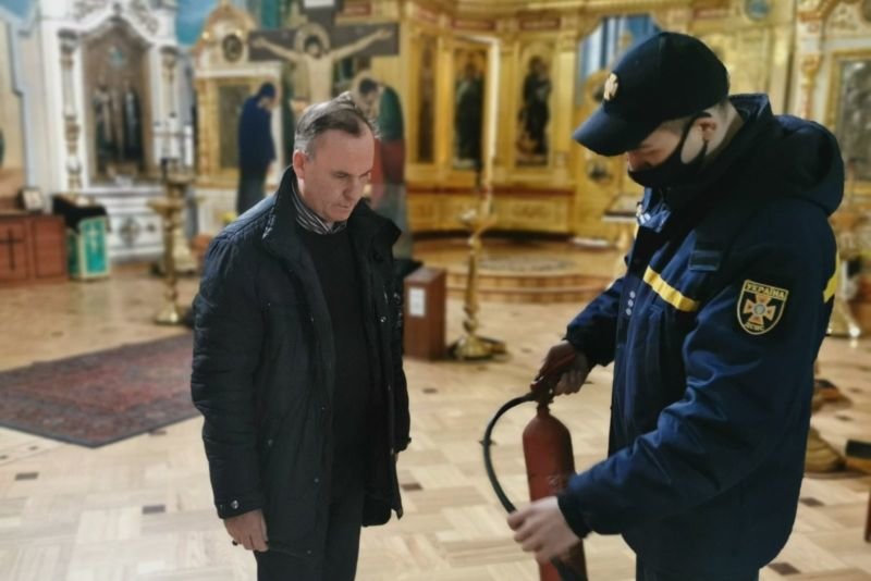 Рятувальники та священики подбають, аби великодні свята на Тернопільщині минули без надзвичайних подій