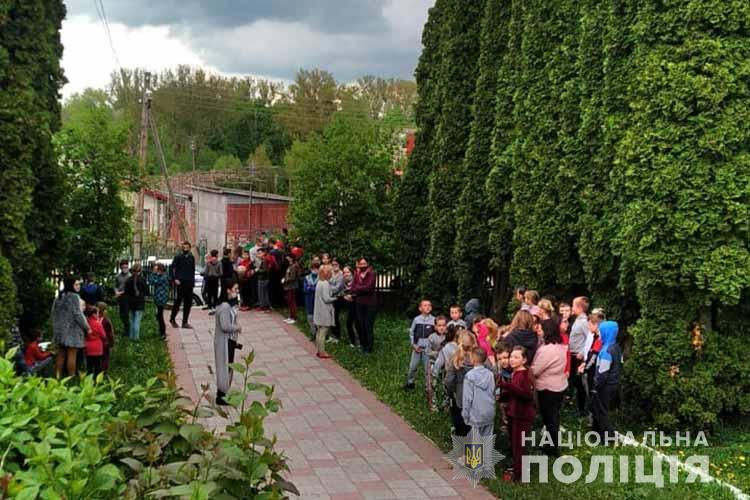 На Тернопільщині восьмикласник назвався іменем ув’язненого односельчанина і повідомив про вибух у школі