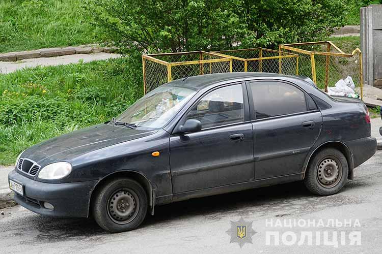 Злодії з Донеччини обкрадали автівки жителів Тернопільщини