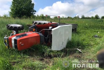 У полі на Тернопільщині загинув тракторист