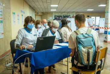 У минулі вихідні в тернопільському Центрі масової вакцинації першу дозу вакцини отримали понад 750 осіб