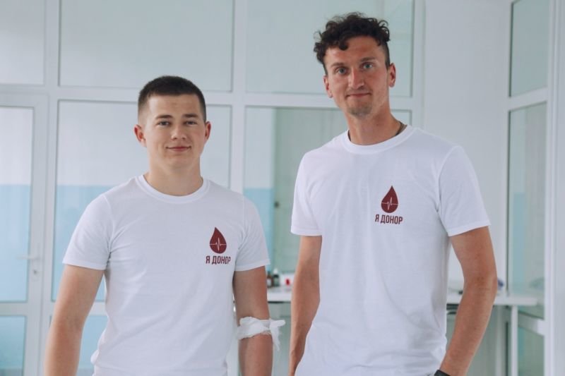 “Рятувати життя просто – ти можеш поділитися частинкою себе”: тернополяни популяризують донорство крові.