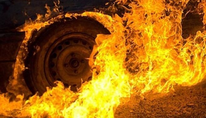 На Тернопільщині згоріло BMW