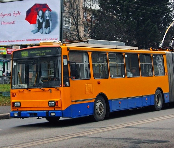 У вихідні в Тернополі буде припинено рух тролейбусів в районі «Збаразького кільця»