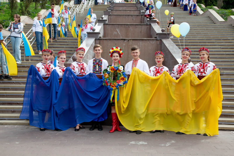 У Тернополі провели флешмоб «Мій синьо-жовтий оберіг»