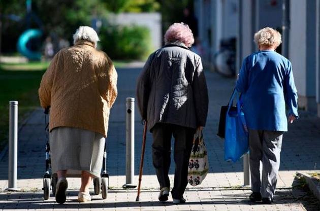 На Тернопільщині жінок похилого віку удвічі більше, ніж чоловіків