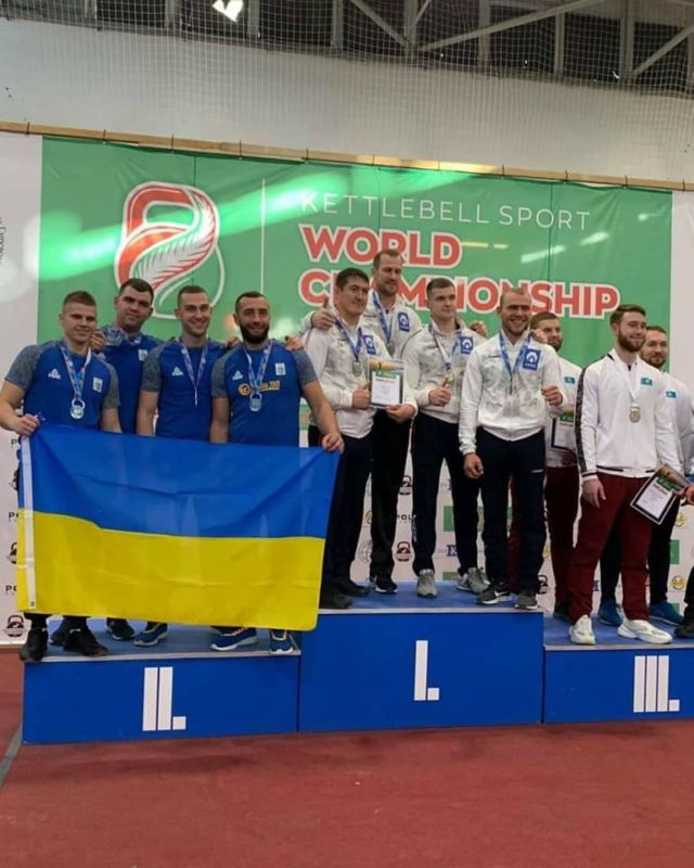 Силач з Тернопільщини здобув «срібло» на Чемпіонаті світу: змагалися 450 учасників