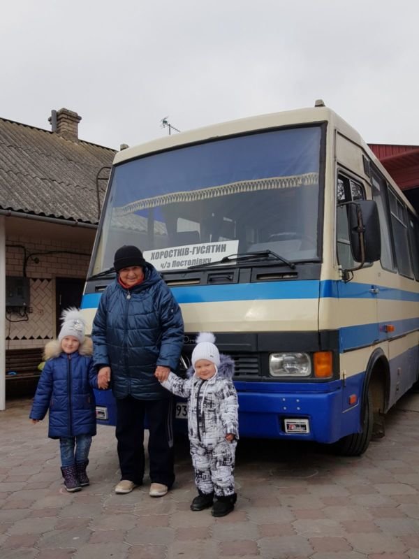 Єдина на Чортківщині водійка пасажирського автобуса Ганна Середа майже 50 років за кермом