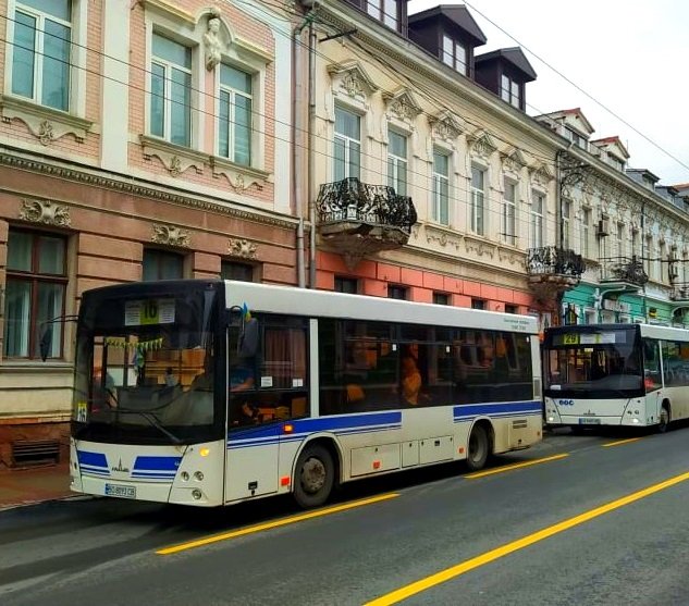 У Тернополі змінили розклади руху міських автобусів