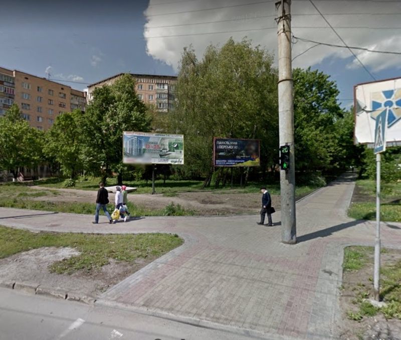 Після протестів мешканців у Тернополі обіцяють не будувати аптеку на вул. 15 Квітня – просп. Злуки