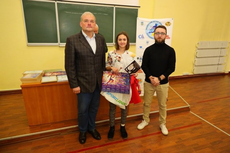 Студентів ЗУНУ нагородили за спортивні досягнення