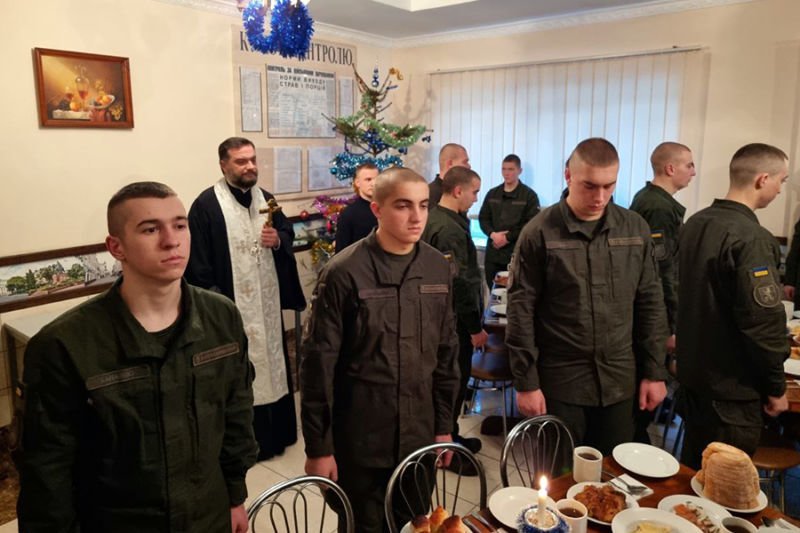 Нацгвардійці Тернополя відсвяткували Святу вечерю в колі військової родини