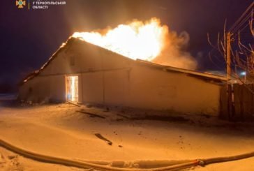 У Збаражі горів склад із зерном