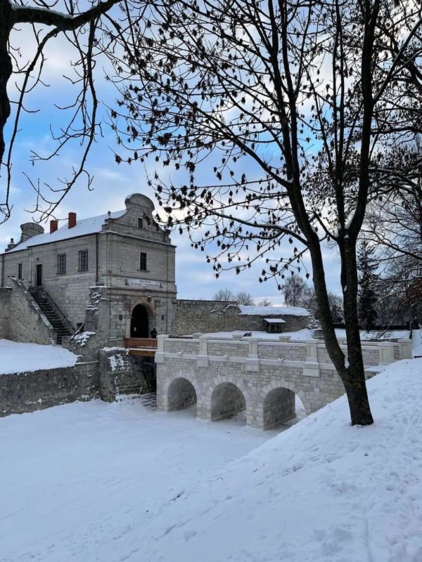 В історичному Збаразькому замку на Тернопільщині відреставрували міст