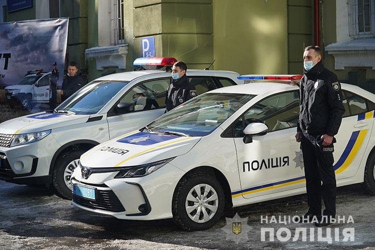 Поліція Тернопільщини отримала сім нових службових автомобілів