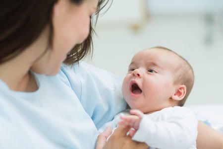 Чи має право непрацююча жінка на допомогу по вагітності та пологах