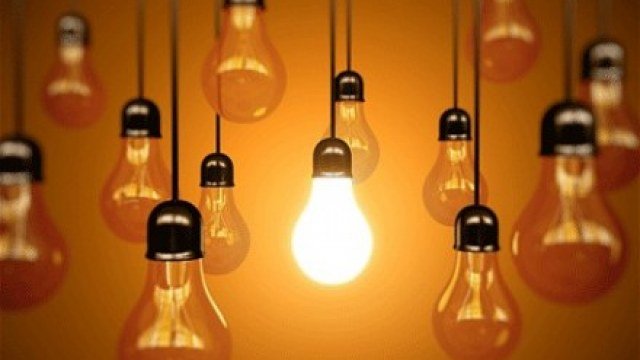 Тариф на електрику для населення не буде змінюватись щонайменше півроку — Зеленський