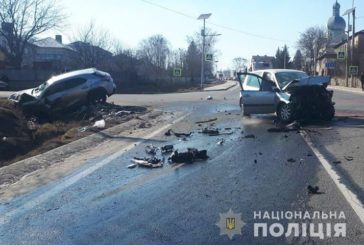 На Тернопільщині не розминулися два автомобілі: троє травмованих