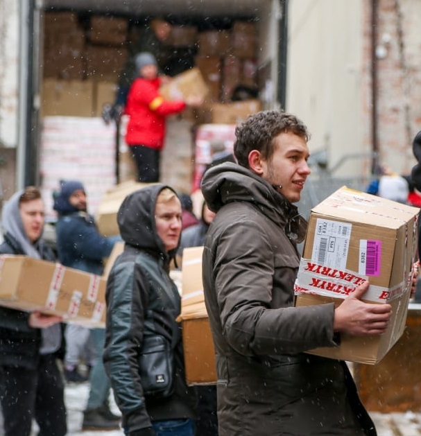 Понад 100 тонн допомоги опрацювали волонтери Гуманітарного штабу Тернополя